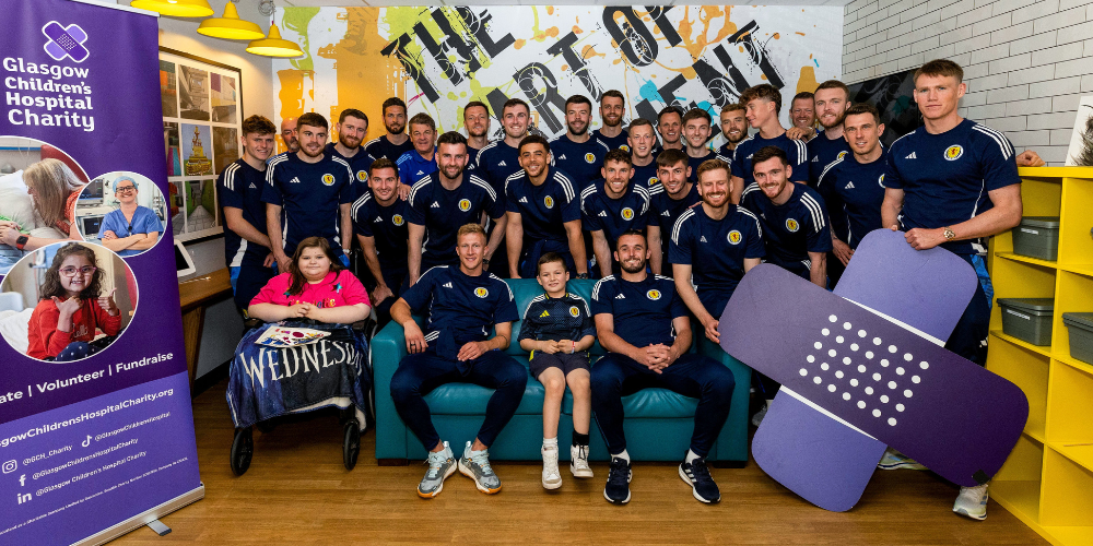 Scotland Men’s National Team visit Glasgow’s Royal Hospital for Children