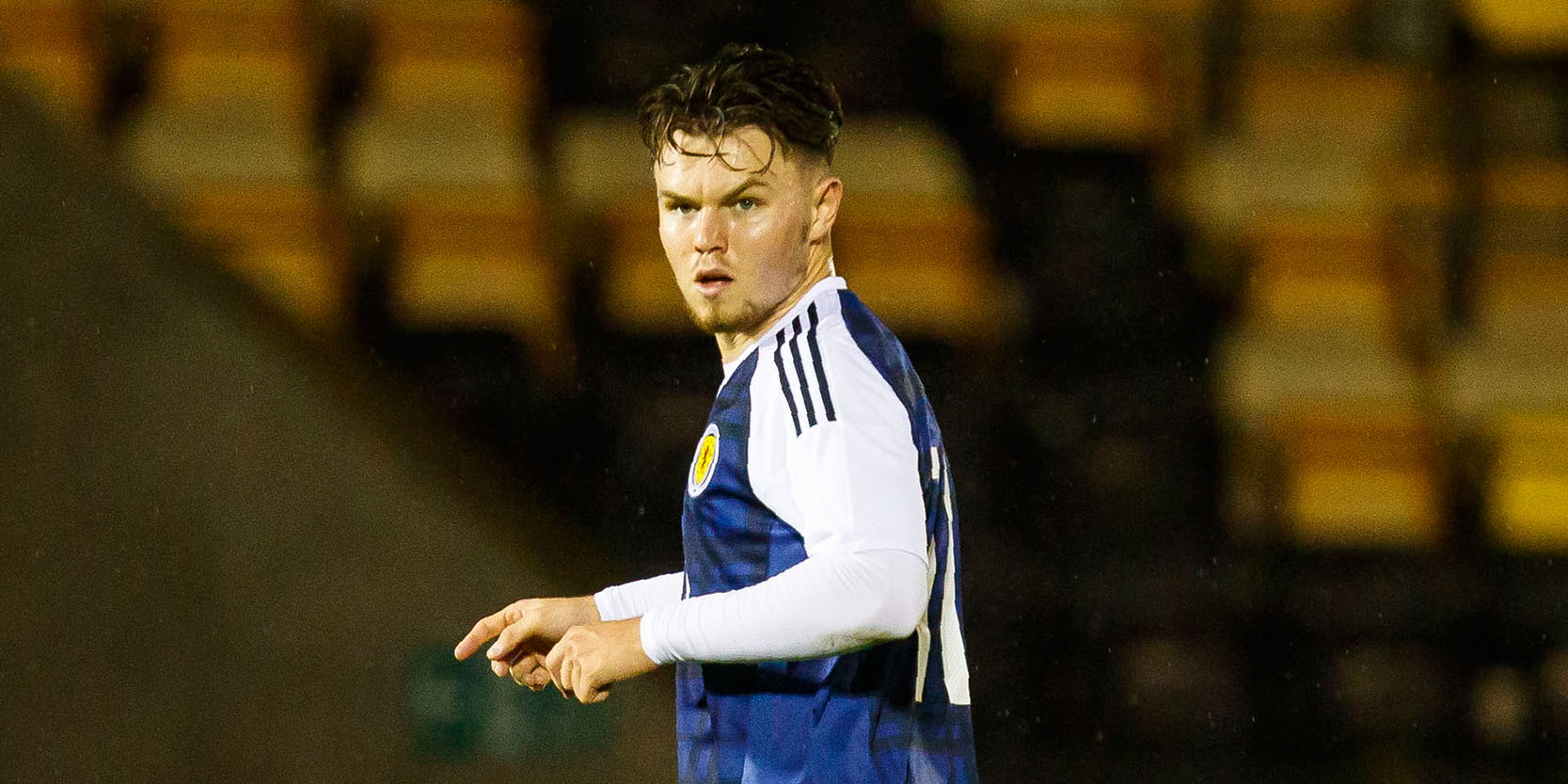 Glenn Middleton playing for Scotland Under-19s