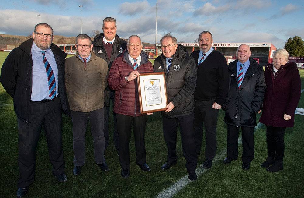 Scottish FA President Alan McRae with Kelty Hearts Board