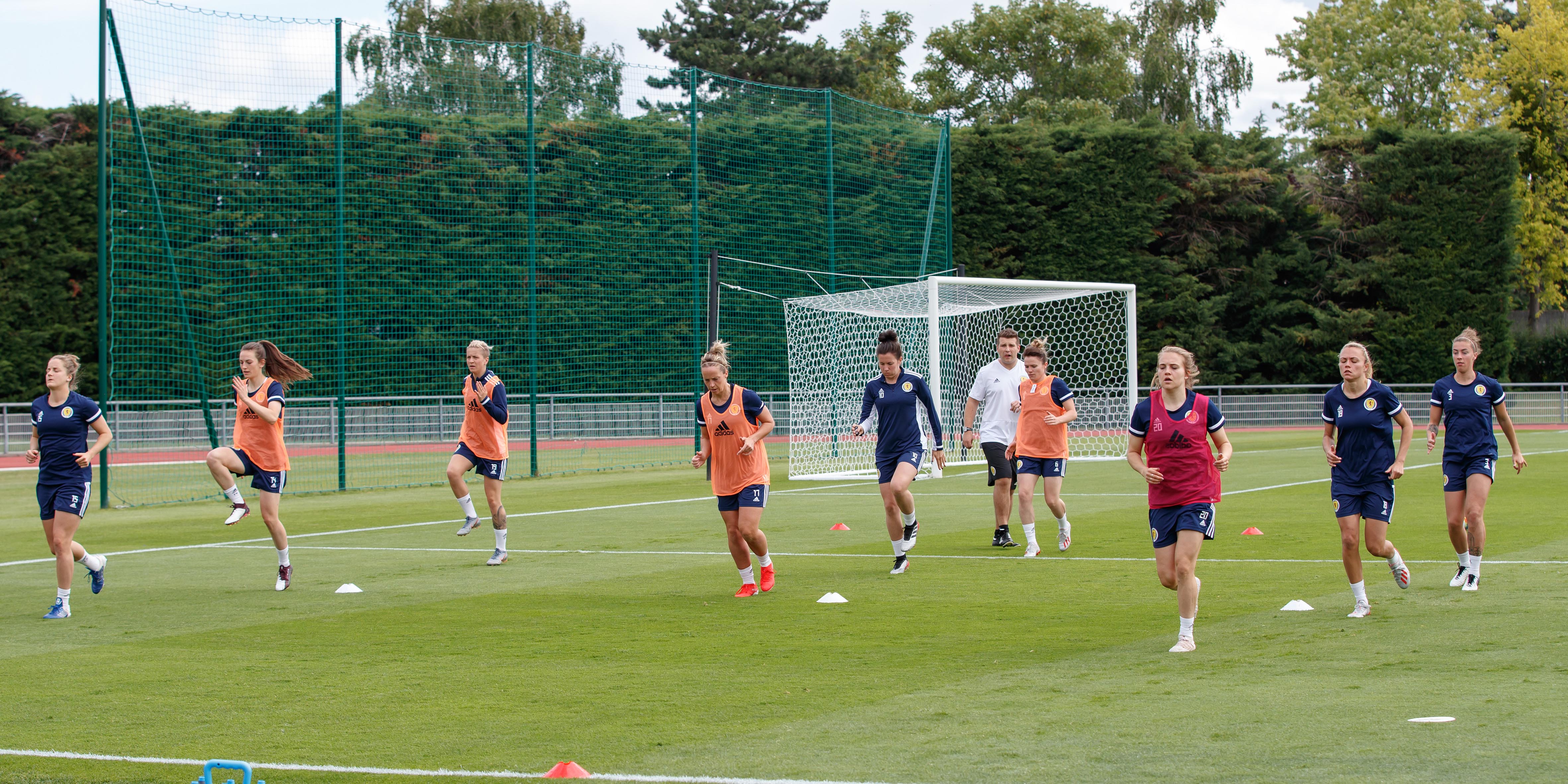 SWNT Train in Paris
